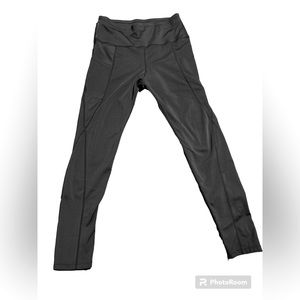 Black leggings, size Xl but says 2XL in Europe